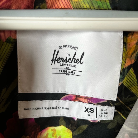Herschel Voltage Wind Jacket- Jungle Hoffman  (XS) - Picture 3 of 8